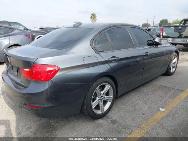 WBA3C1C56FK123538 BMW 3 Series 328i