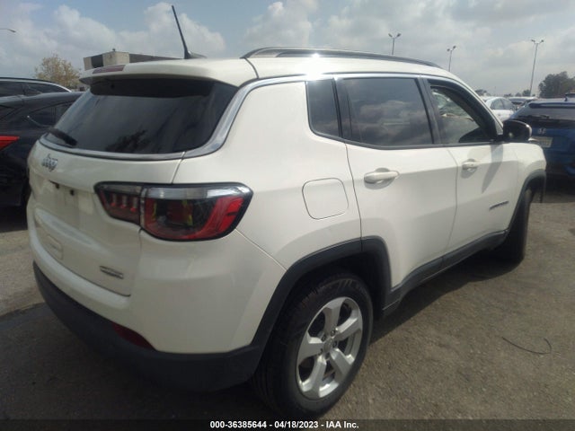 Jeep Compass Latitude 2018 3C4NJCBB3JT212883 Image 4