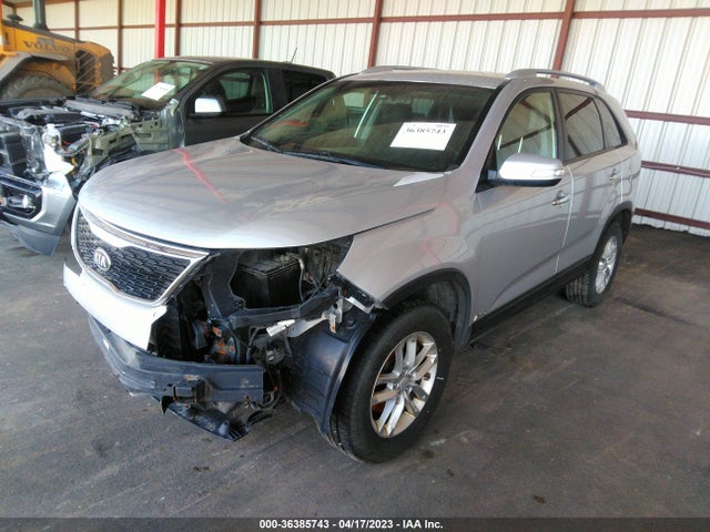 KIA SORENTO LX 2014 5XYKTCA60EG505932 Image 2