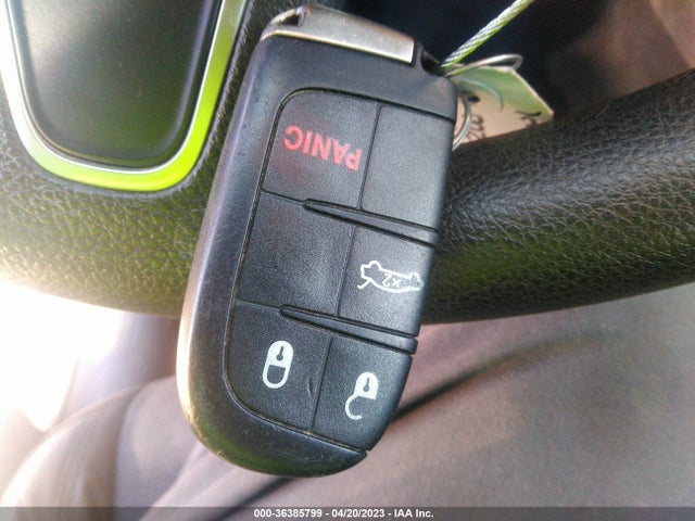 1C3CCCAB8FN637224 Chrysler 200 Limited
