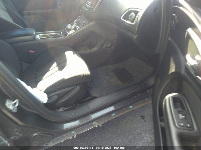 1C3CCCAB0FN675613 Chrysler 200 Limited