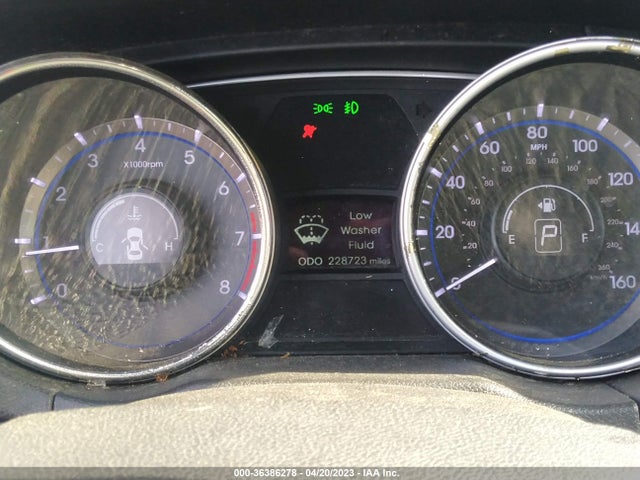 2011 HYUNDAI SONATA SE VIN: 5NPEC4AC9BH122956
