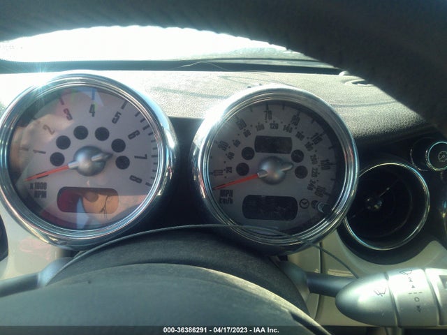 2008 MINI COOPER CONVERTIBLE S VIN: WMWRH33598TU81639
