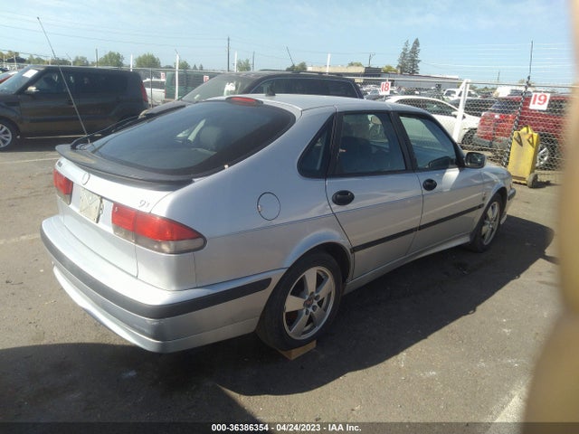 2002 SAAB 9-3 SE VIN: YS3DF58K822017180