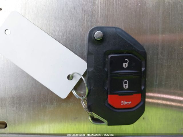 1C4HJXDGXLW282665 Jeep Wrangler Unlimited Sport S