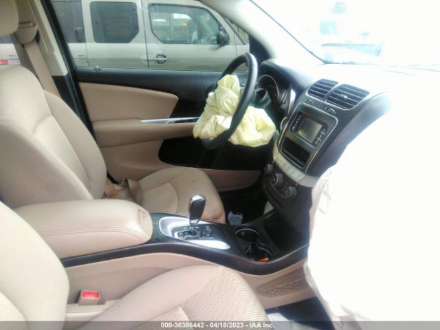 3C4PDDBGXGT176135 Dodge Journey Sxt
