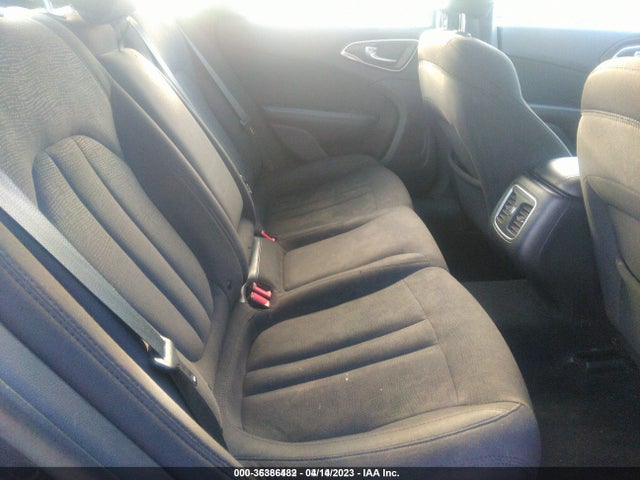 1C3CCCAB7GN116125 Chrysler 200 Limited