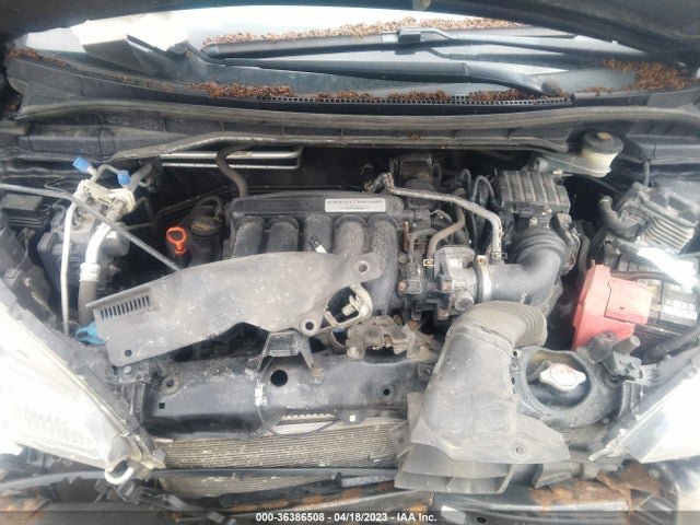 Honda FIT LX 2015 3HGGK5H53FM707090 Image 10
