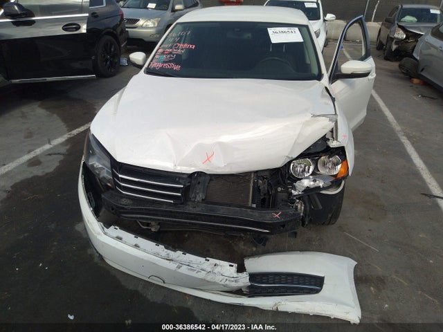 1VWBT7A30EC049266 Volkswagen PASSAT SE