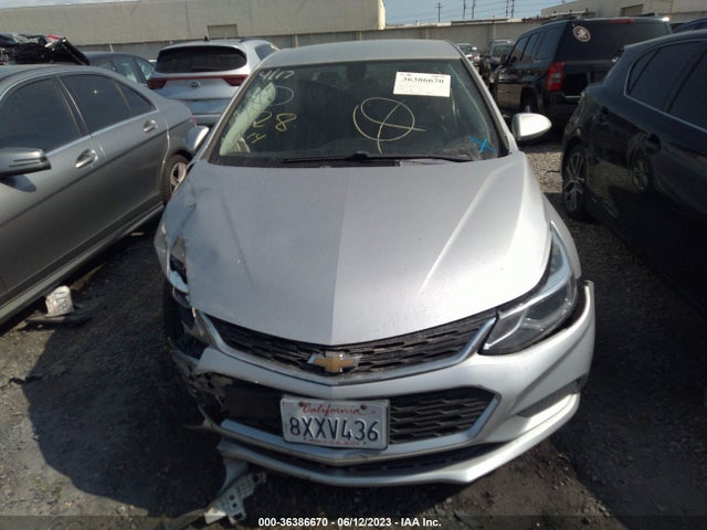 Chevrolet CRUZE LT 2018 1G1BE5SM8J7111548 Image 4