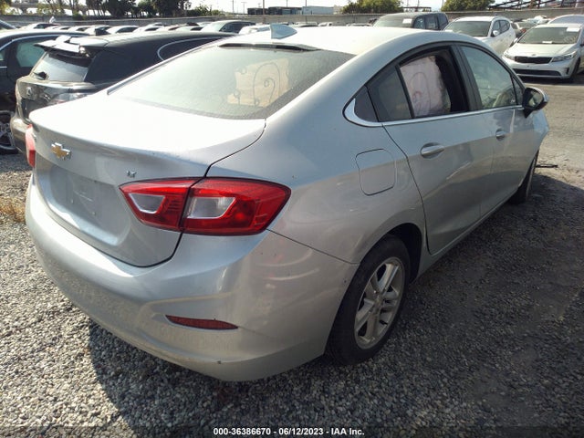 Chevrolet CRUZE LT 2018 1G1BE5SM8J7111548 Image 9