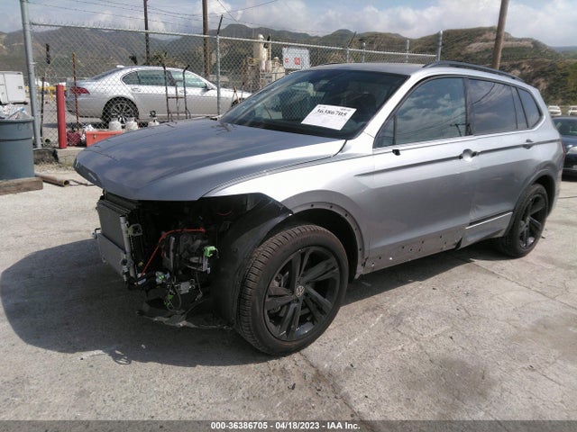 3VVCB7AX2PM001655 Volkswagen Tiguan Se R-line Black
