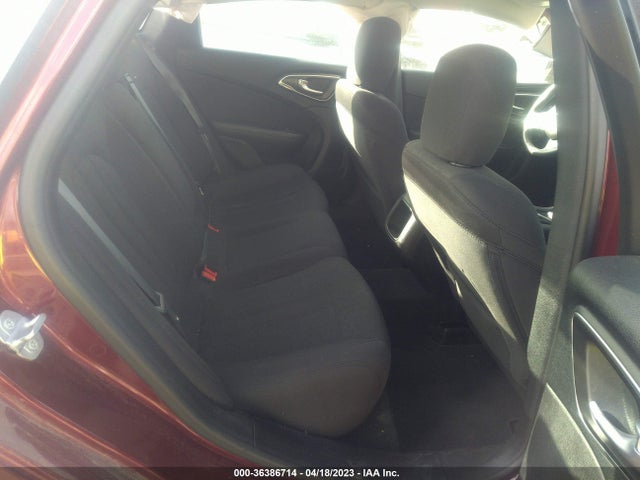 1C3CCCAB2GN132572 Chrysler 200 Limited