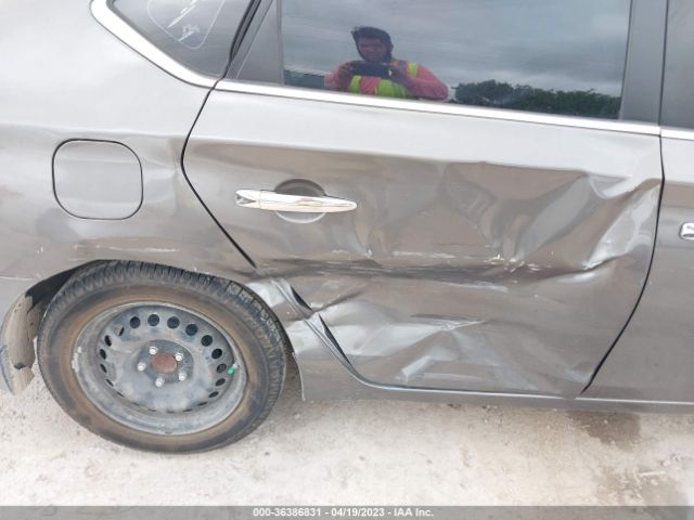 3N1AB7AP8FL655945 Nissan SENTRA SV