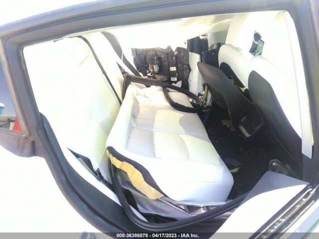 Tesla Model 3 Long Range 2021 5YJ3E1EB5MF999415 Image 8