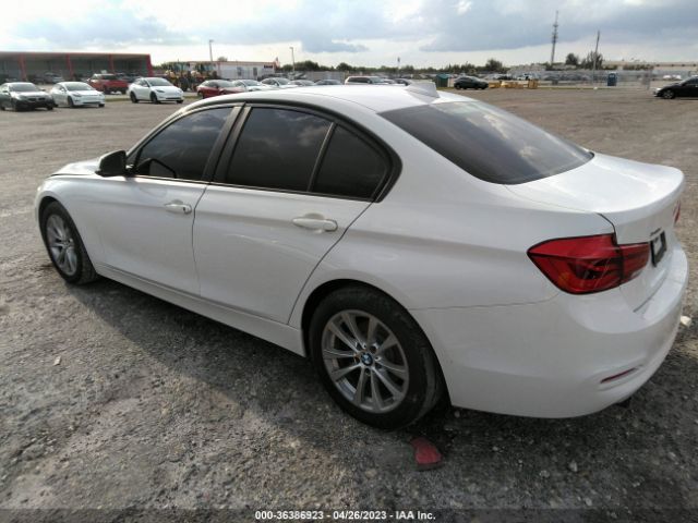 WBA8E5G36HNU44979 BMW 3 Series 320i Xdrive