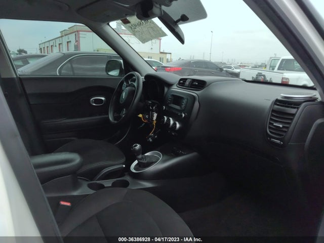 KIA Soul Base 2015 KNDJN2A20F7173776 Image 5