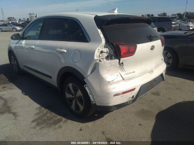 KNDCB3LC8J5146455 KIA NIRO FE