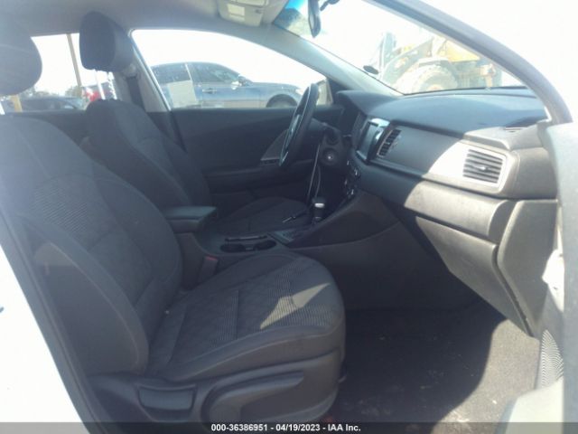 KNDCB3LC8J5146455 KIA NIRO FE
