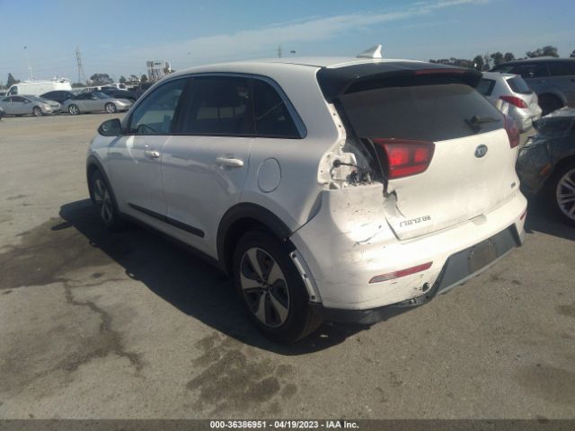 KNDCB3LC8J5146455 KIA NIRO FE