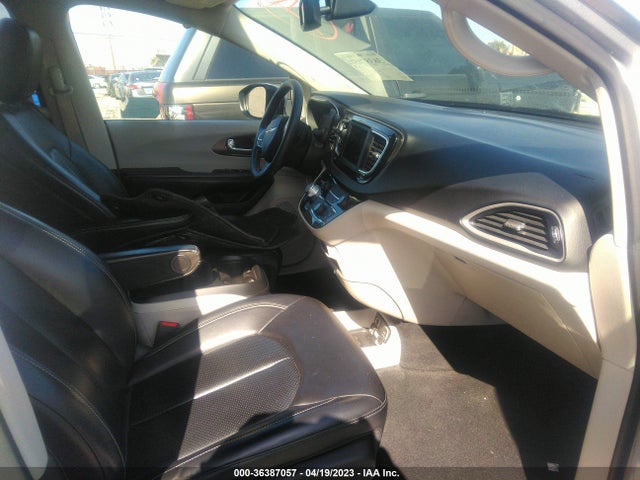 2C4RC1DG9LR157189 Chrysler Voyager Lxi
