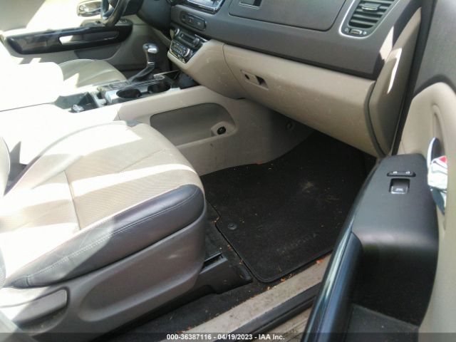KNDMC5C13H6256605 KIA SEDONA EX