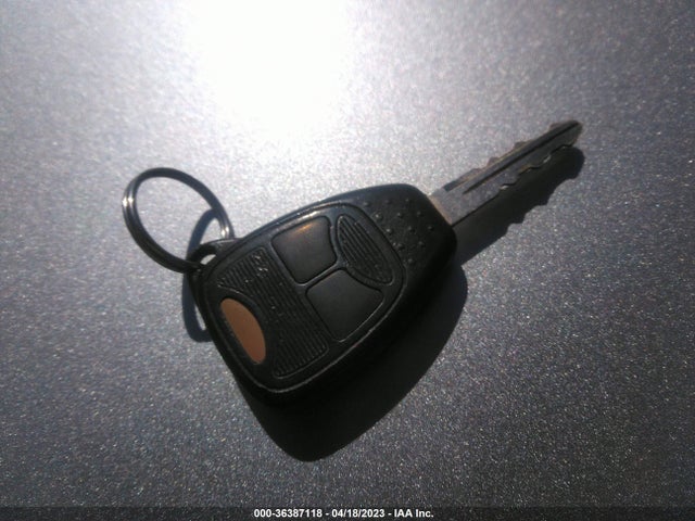 2010 CHRYSLER PT CRUISER CLASSIC VIN: 3A4GY5F96AT132639