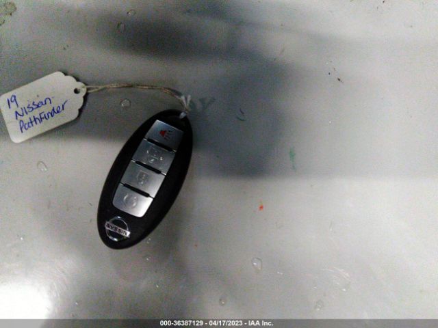 5N1DR2MM0KC620909 Nissan Pathfinder Sv