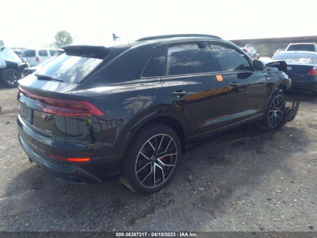 WA1EVAF14LD016139 Audi Q8 Premium Plus