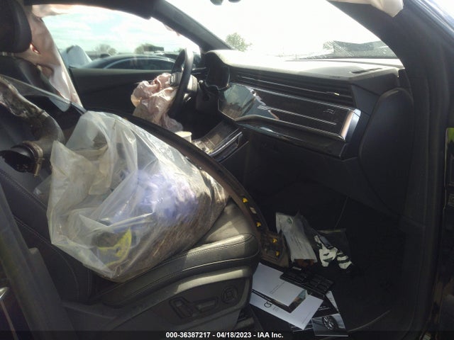 WA1EVAF14LD016139 Audi Q8 Premium Plus