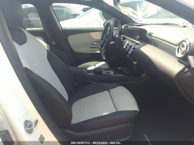 W1K3G4EB7LJ225725 Mercedes-Benz A-class A 220