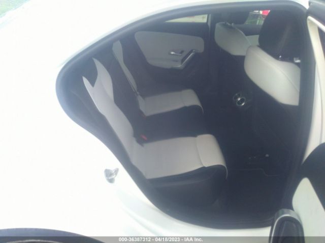 W1K3G4EB7LJ225725 Mercedes-Benz A-class A 220