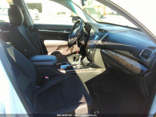 5XYKT3A64EG442382 KIA SORENTO LX