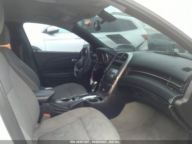 Chevrolet MALIBU LS 2014 1G11B5SLXEF114104 Image 5