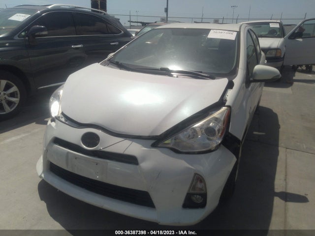 Toyota Prius C One/three/two/four 2014 JTDKDTB39E1064299 Image 7