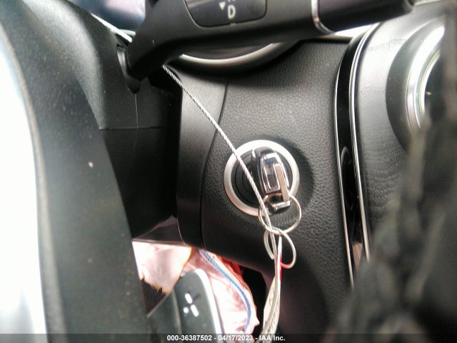 55SWF4JB0HU226017 Mercedes-Benz C-class C 300