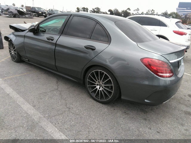 55SWF4JB0HU226017 Mercedes-Benz C-class C 300