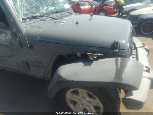 1C4BJWDG7FL687999 Jeep Wrangler Unlimited Sport