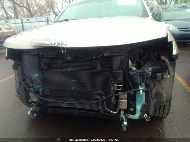 1C4RJECG5FC841247 Jeep Grand Cherokee Overland