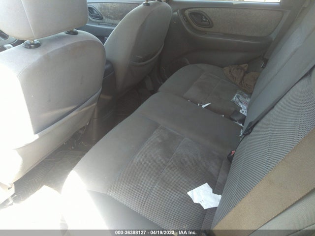 2006 FORD ESCAPE XLT VIN: 1FMYU03116KA55271