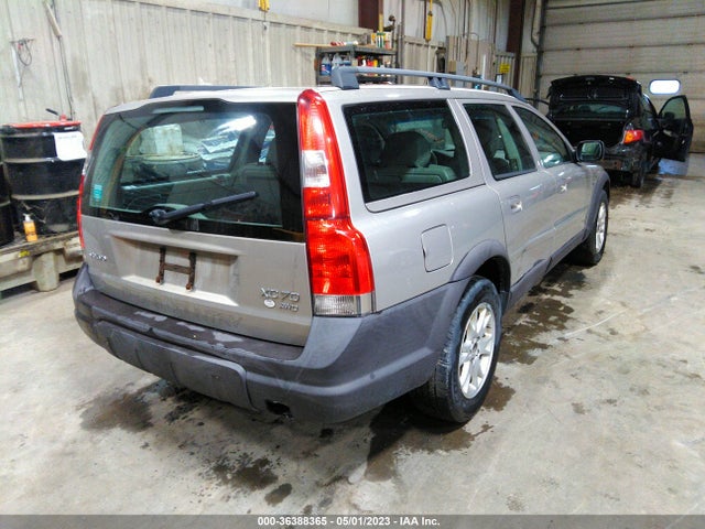 2004 VOLVO V70 XC70 VIN: YV1SZ59HX41139468