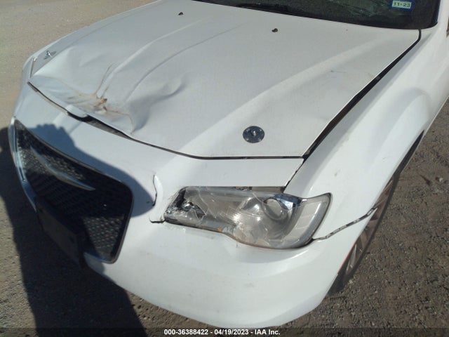 2C3CCAAG3FH807062 Chrysler 300 Limited