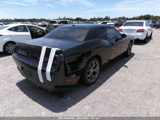 2C3CDZAT6FH910548 Dodge Challenger R/t