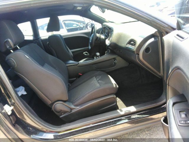 2C3CDZAT6FH910548 Dodge Challenger R/t