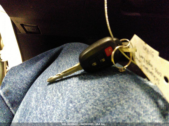 Toyota RAV4 LE 2015 2T3BFREV0FW345307 Image 11