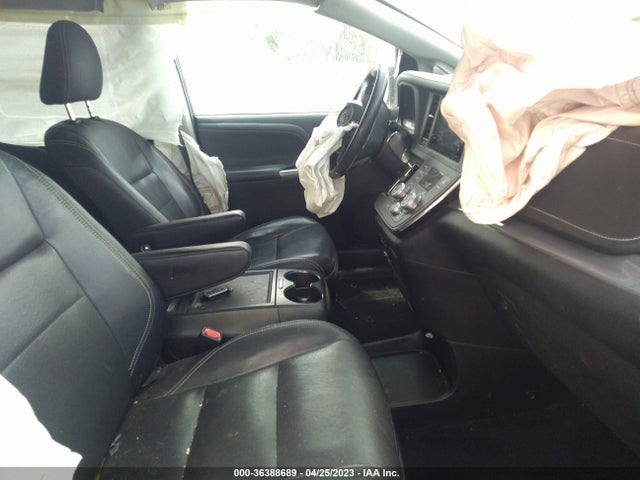 Toyota SIENNA SE 2017 5TDXZ3DC2HS891914 Image 5