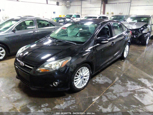 Ford Focus Titanium 2014 1FADP3J26EL459365 Image 2