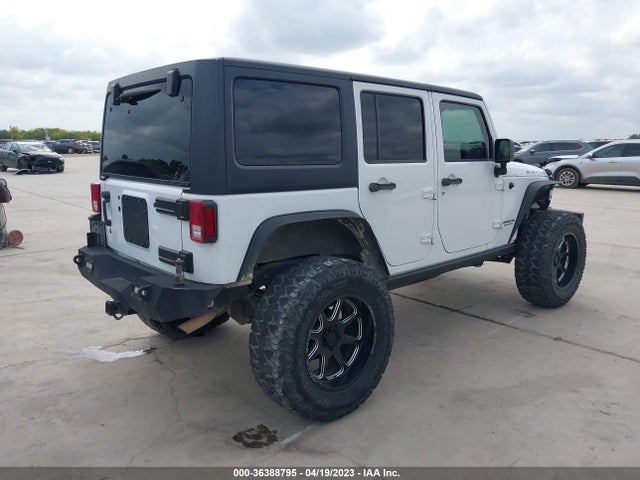 1C4BJWFGXEL328108 Jeep Wrangler Unlimited Rubicon