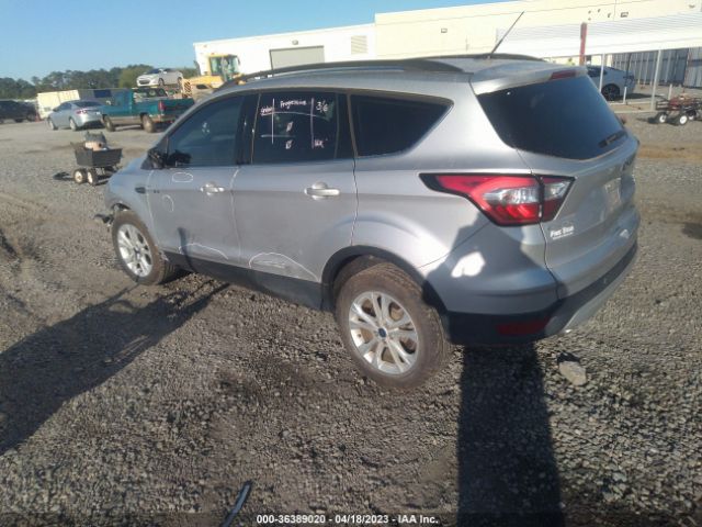 1FMCU0GD0HUE00747 Ford ESCAPE SE