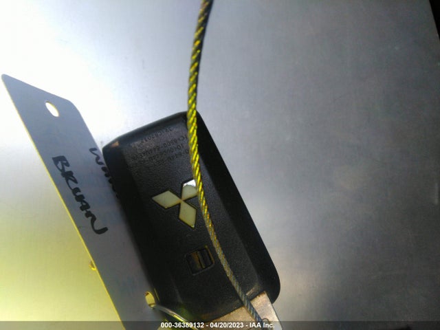 JA4AD3A35EZ018056 Mitsubishi Outlander Se
